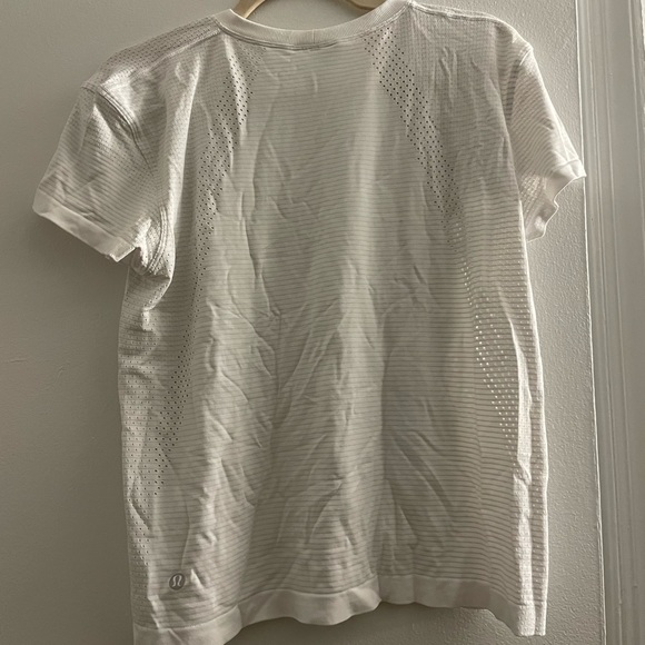 Lululemon Shirt - Picture 2 of 3